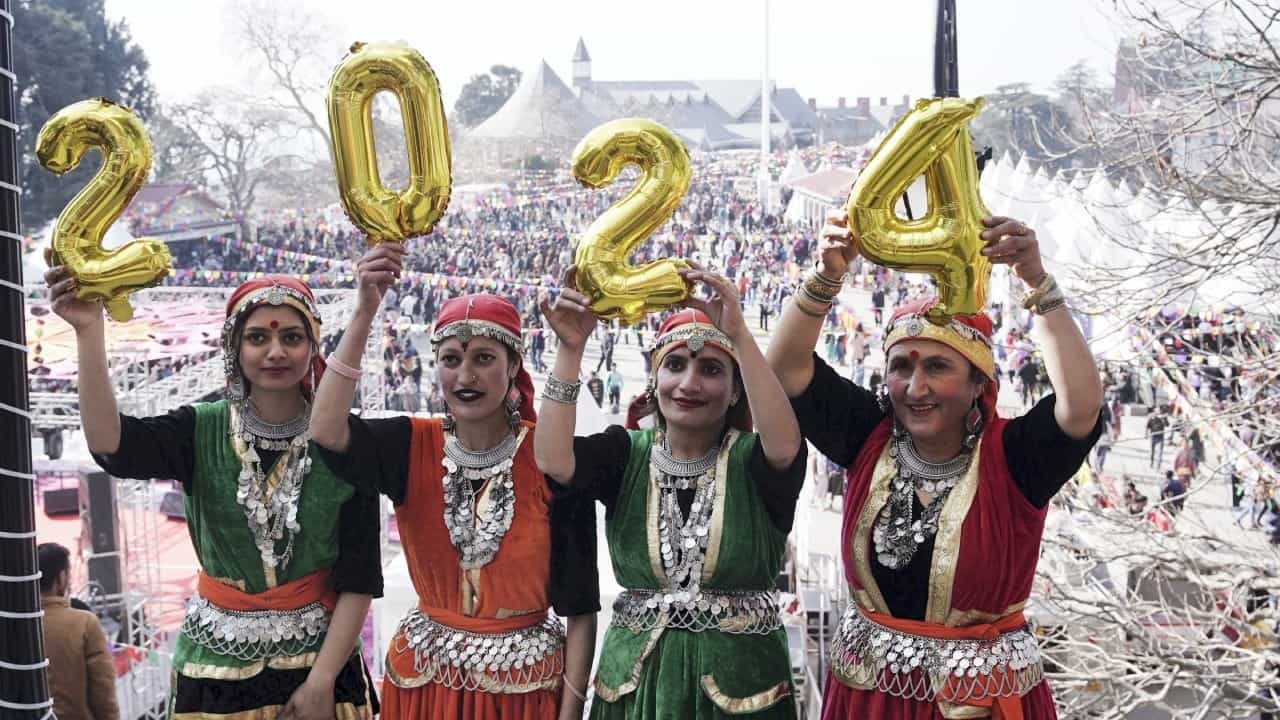 New Year 2024: ১ জানুয়ারিই কেন নববর্ষ? হতে পারত তো অন্য কোনও দিন! জানুন তার ইতিহাস New Year 2024: ১ জানুয়ারিই কেন নববর্ষ? হতে পারত তো অন্য কোনও দিন! জানুন তার ইতিহাস