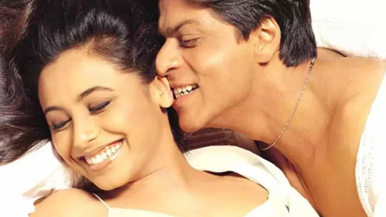 শাহরুখের সঙ্গে রোম্যান্স করতে নাজেহাল রানি, হাউ-হাউ করে কেঁদে ফেললেন শাহরুখের সঙ্গে রোম্যান্স করতে নাজেহাল রানি, হাউ-হাউ করে কেঁদে ফেললেন