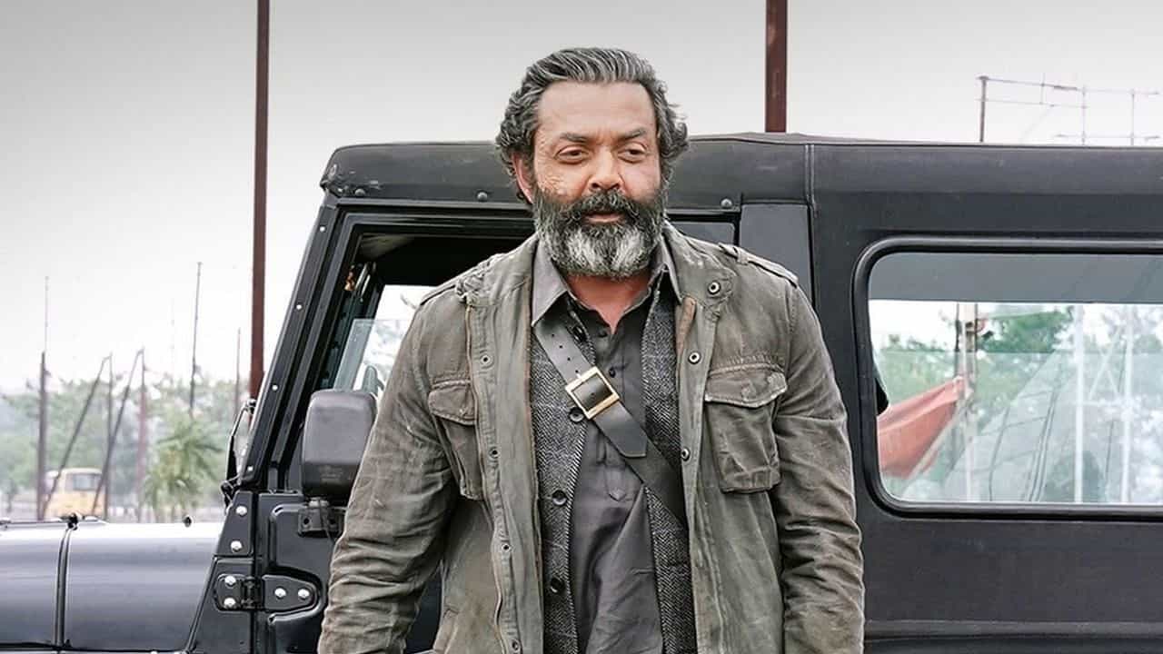 নিরাপত্তা ছাড়াই পথে 'ভালগার ভিলেন' ববি, নাগালে পেতেই এ কী করলেন সকলে নিরাপত্তা ছাড়াই পথে 'ভালগার ভিলেন' ববি, নাগালে পেতেই এ কী করলেন সকলে