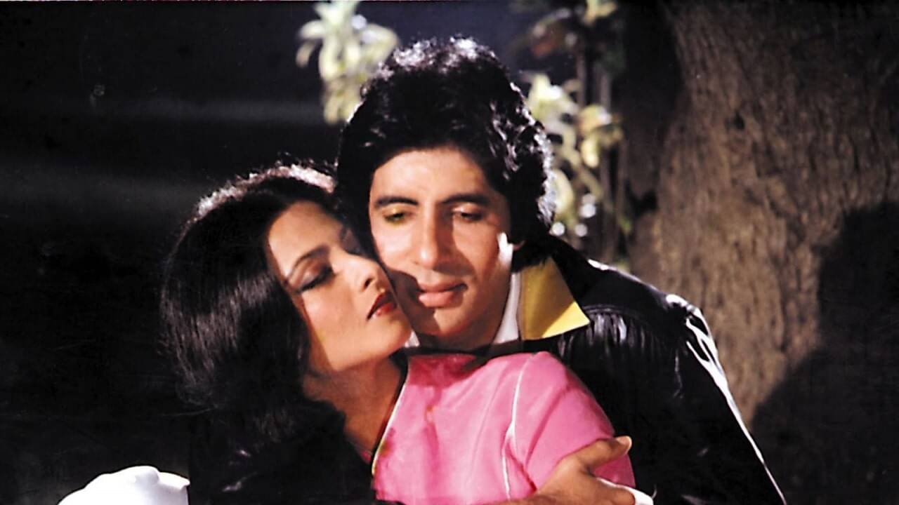 হঠাৎ কী হল? ৮১ বছর বয়সে এসে রেখার সঙ্গে ছবি শেয়ার করলেন অমিতাভ