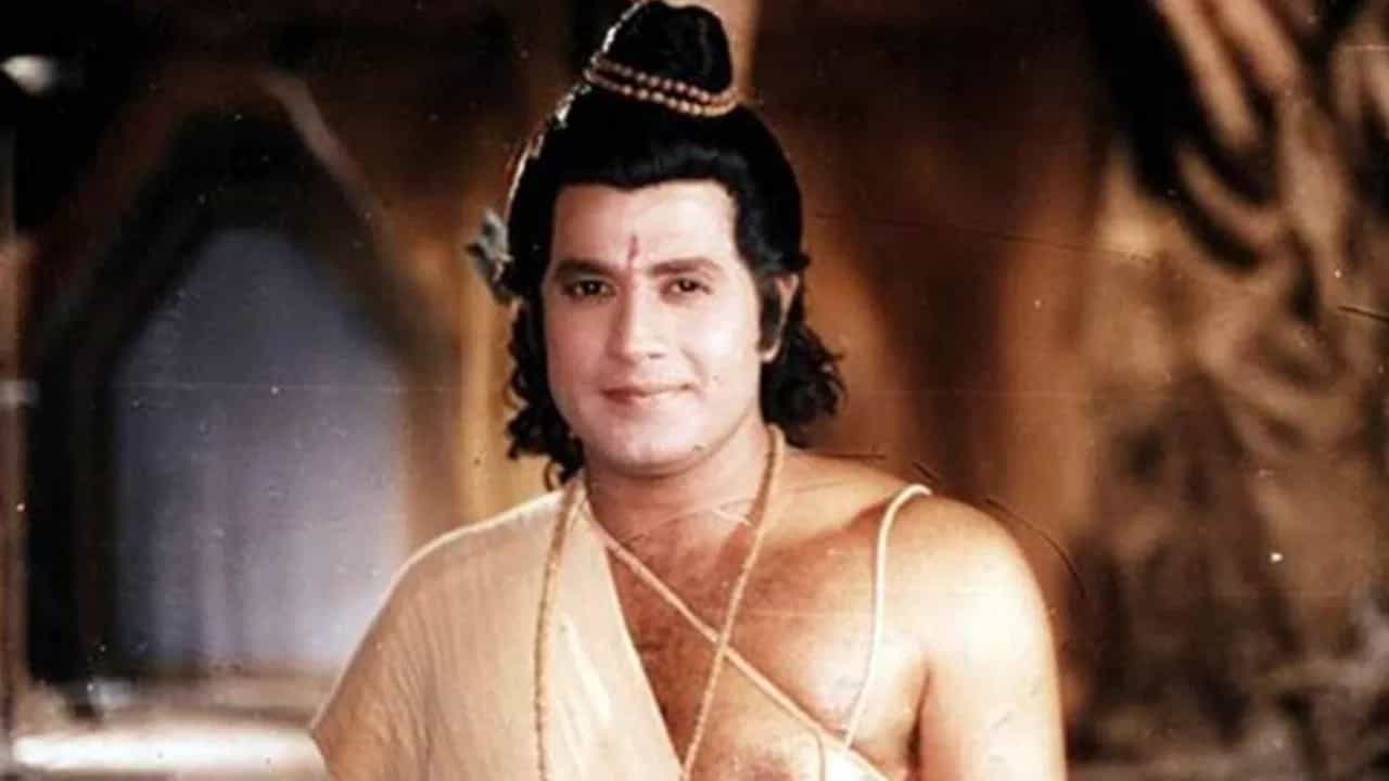 রাম মন্দিরে জায়গা হল না রামের? একবুক কষ্ট নিয়ে ফিরলেন অরুণ রাম মন্দিরে জায়গা হল না রামের? একবুক কষ্ট নিয়ে ফিরলেন অরুণ