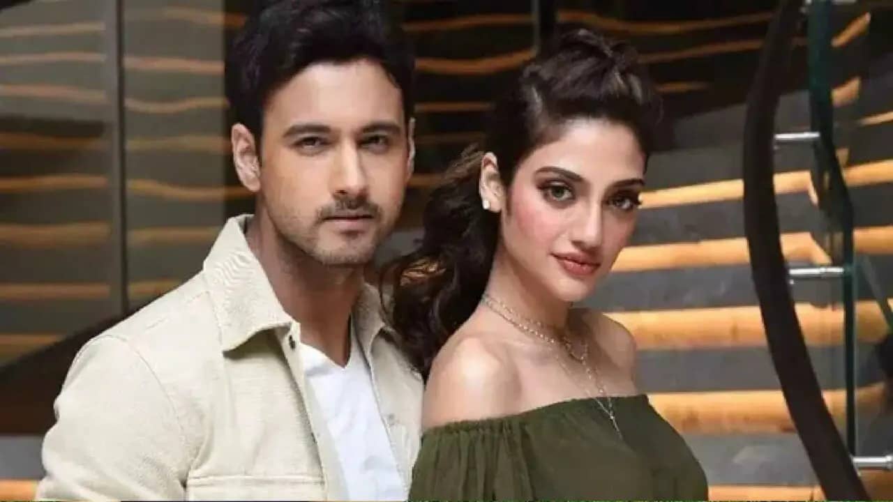 দুবার বিয়ে করে সম্পর্ক ঠিক রাখার উপদেশ? চরম ট্রোল্ড যশ-নুসরত