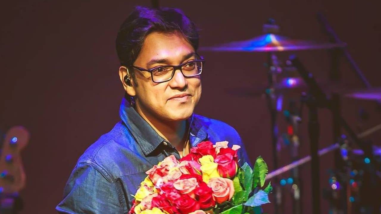 ‘ফার্স্ট ক্লাস আছি’, পরম-পিয়ার বিয়ের দেড়মাস পর সাফ বললেন অনুপম