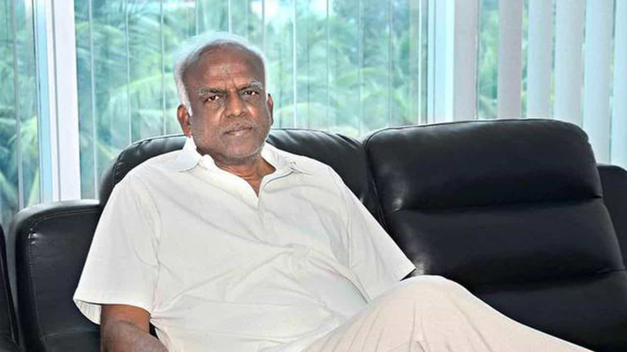 Arun Ice Cream owner: ৬৫ টাকা বেতন থেকে ২০ হাজার কোটির সাম্রাজ্য, 'Arun আইসক্রিমে'র মালিককে চেনেন? Arun Ice Cream owner: ৬৫ টাকা বেতন থেকে ২০ হাজার কোটির সাম্রাজ্য, 'Arun আইসক্রিমে'র মালিককে চেনেন?