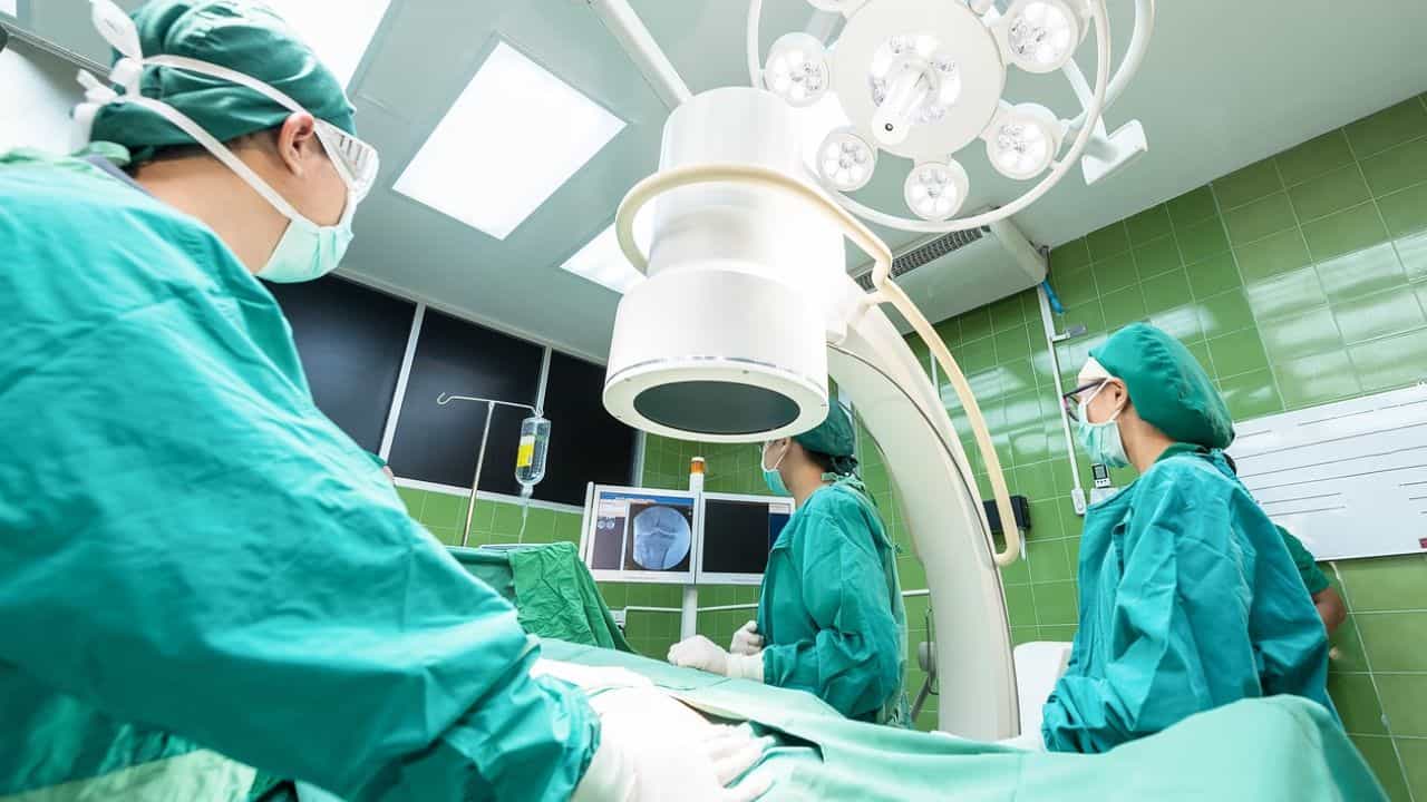 Govt Guidelines: ICU-তে ভর্তি কখন? গাইডলাইন দিল কেন্দ্র Govt Guidelines: ICU-তে ভর্তি কখন? গাইডলাইন দিল কেন্দ্র