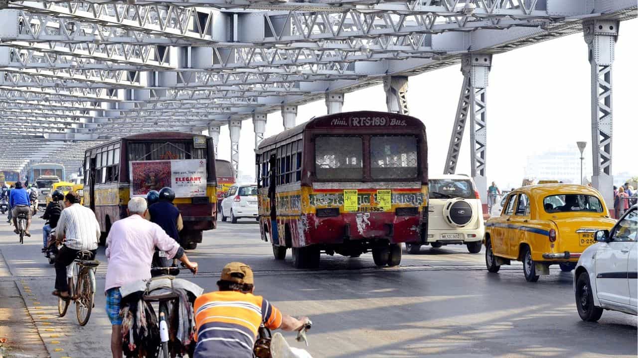 Dirtiest City in Bengal: দেশের সবথেকে অপরিচ্ছন্ন শহর হাওড়া, তালিকায় কলকাতা, ভাটপাড়া, মধ্যমগ্রাম... Dirtiest City in Bengal: দেশের সবথেকে অপরিচ্ছন্ন শহর হাওড়া, তালিকায় কলকাতা, ভাটপাড়া, মধ্যমগ্রাম...
