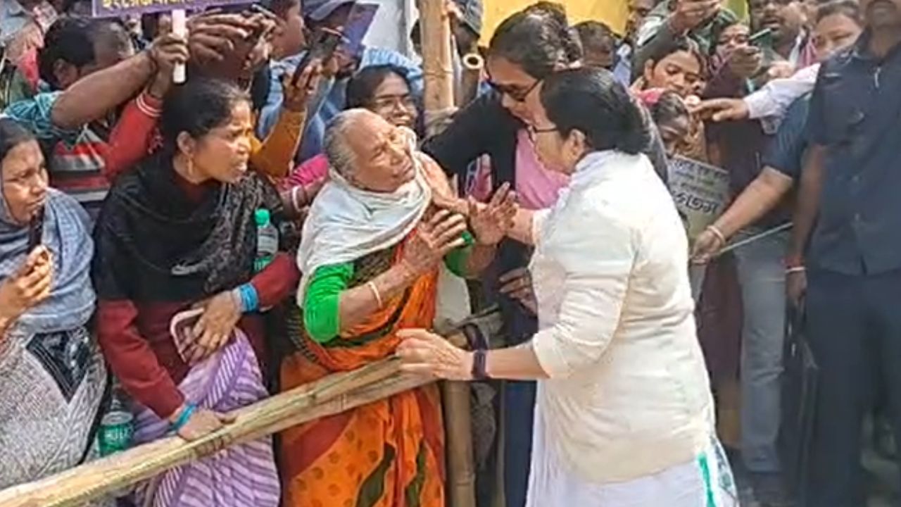 Mamata Banerjee- Updates: মালদহেও একা লড়ার বার্তা মমতার, বললেন 'বাংলাই পথ দেখাবে'