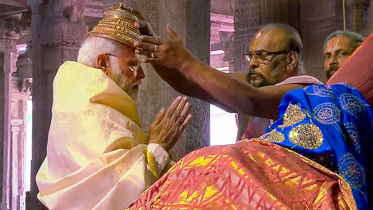 Modi at Shri Rangam Temple: রাম যাঁকে পুজো করতেন, মন্দির উদ্বোধনের আগে তাঁর পুজোয় প্রধানমন্ত্রী