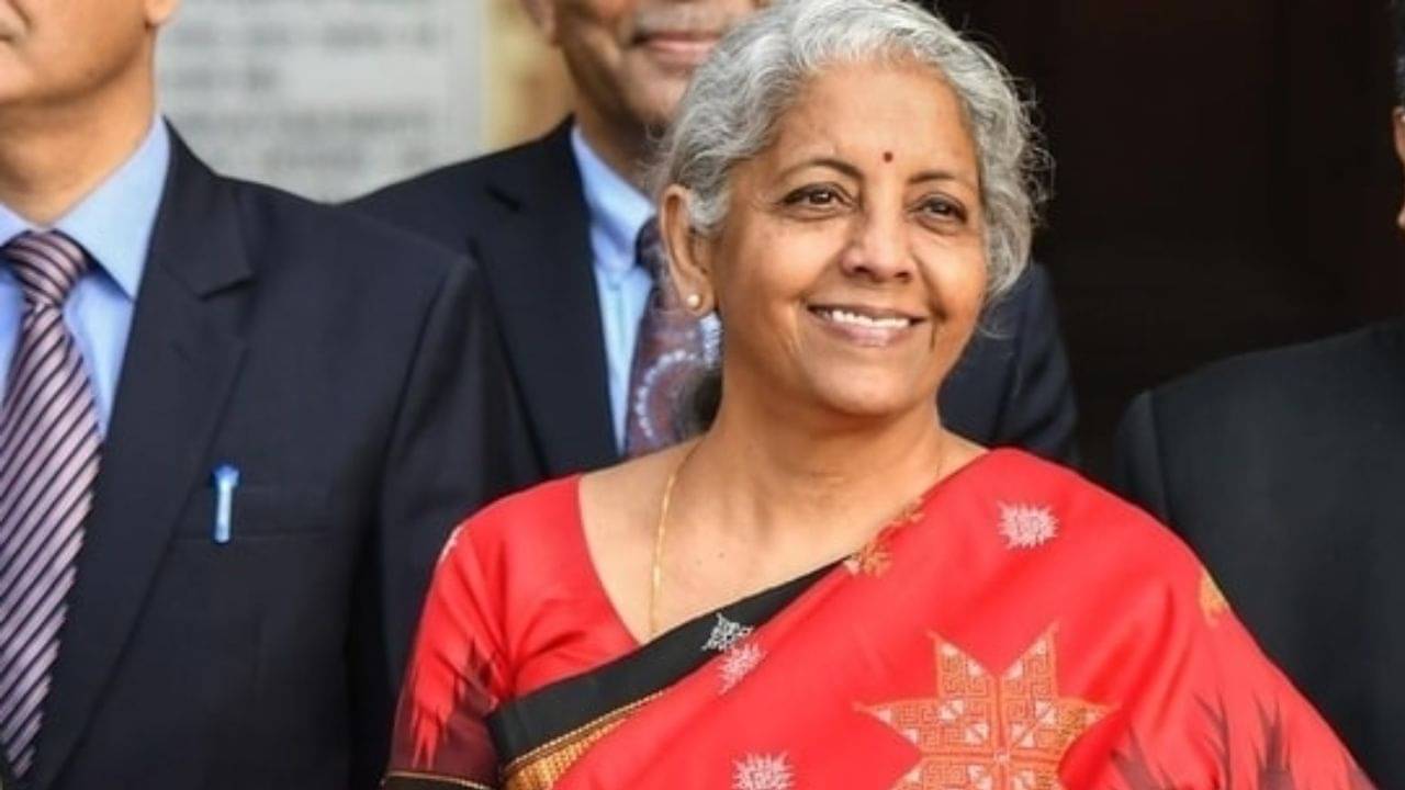 Nirmala Sitharaman: অর্থমন্ত্রীরই টাকা নেই! লোকসভা নির্বাচনে এই কারণেই লড়বেন না নির্মলা সীতারামন