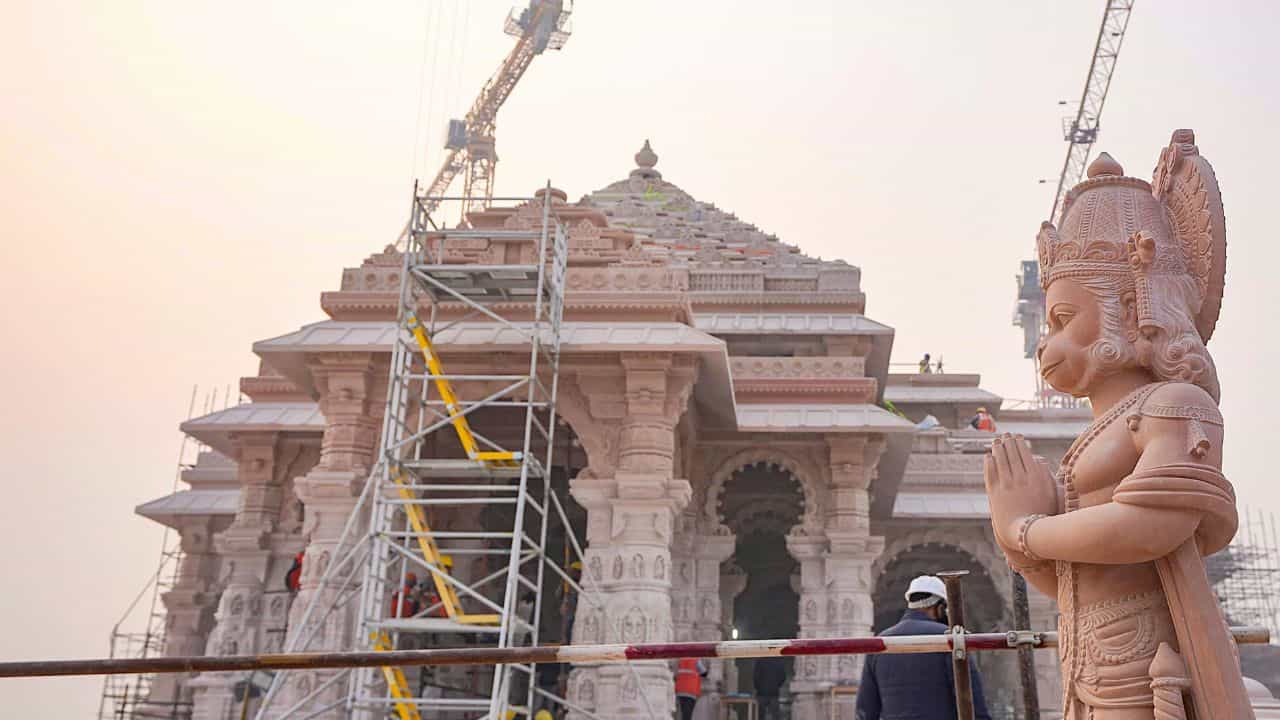Ram Mandir: কী পরবেন, কী পরবেন না, রাম মন্দিরে প্রবেশের নিয়মগুলি... Ram Mandir: কী পরবেন, কী পরবেন না, রাম মন্দিরে প্রবেশের নিয়মগুলি...
