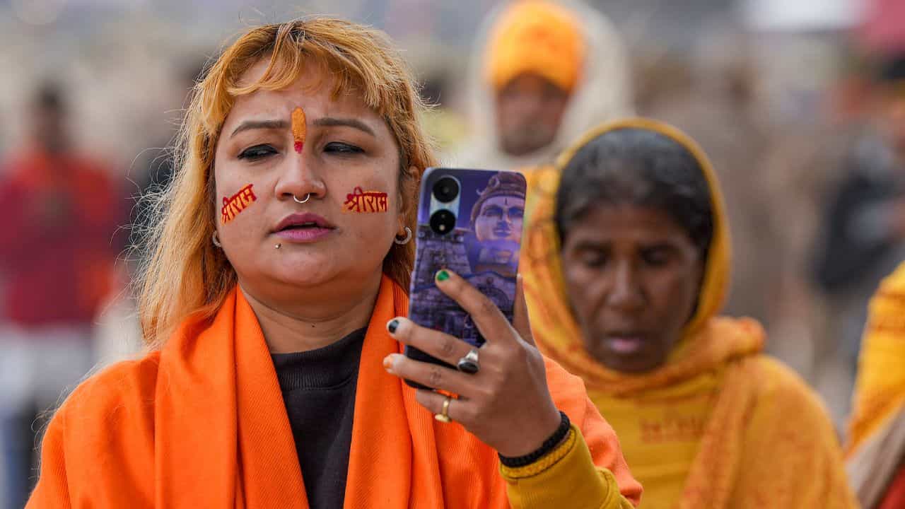Ayodhya Ram Mandir: ভাটিকান বা মক্কাকেও হারিয়ে দেবে অযোধ্যা, 'ধনী' রাজ্য হতে পারে উত্তর প্রদেশ Ayodhya Ram Mandir: ভাটিকান বা মক্কাকেও হারিয়ে দেবে অযোধ্যা, 'ধনী' রাজ্য হতে পারে উত্তর প্রদেশ