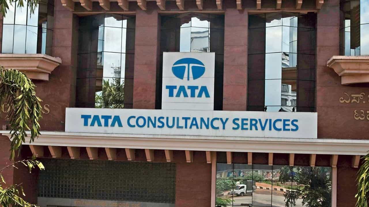 সবাইকে ছাপিয়ে বেতন বাড়াবে TCS, মালামাল হয়ে যেতে পারেন এই কর্মীরা