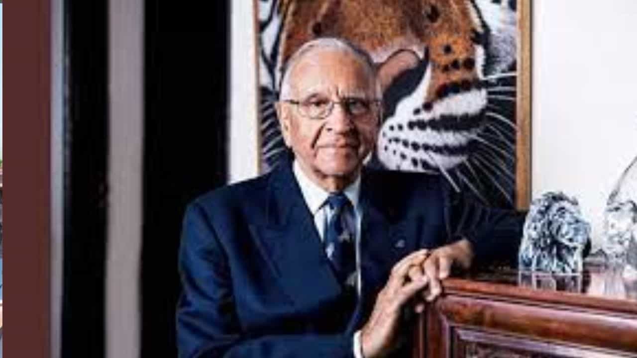 India's cheetah man: রাজ বিলাসিতা ছেড়ে IAS অফিসার, 'ভারতের চিতা ম্যান' এই প্রিন্সকে জানেন India's cheetah man: রাজ বিলাসিতা ছেড়ে IAS অফিসার, 'ভারতের চিতা ম্যান' এই প্রিন্সকে জানেন