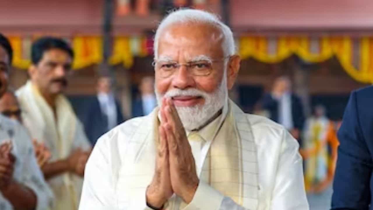 PM Narendra Modi: রাম মন্দির উদ্বোধনের আগে দক্ষিণ ভারতের এই ৩ প্রসিদ্ধ মন্দির দর্শনে যাবেন প্রধানমন্ত্রী মোদী PM Narendra Modi: রাম মন্দির উদ্বোধনের আগে দক্ষিণ ভারতের এই ৩ প্রসিদ্ধ মন্দির দর্শনে যাবেন প্রধানমন্ত্রী মোদী