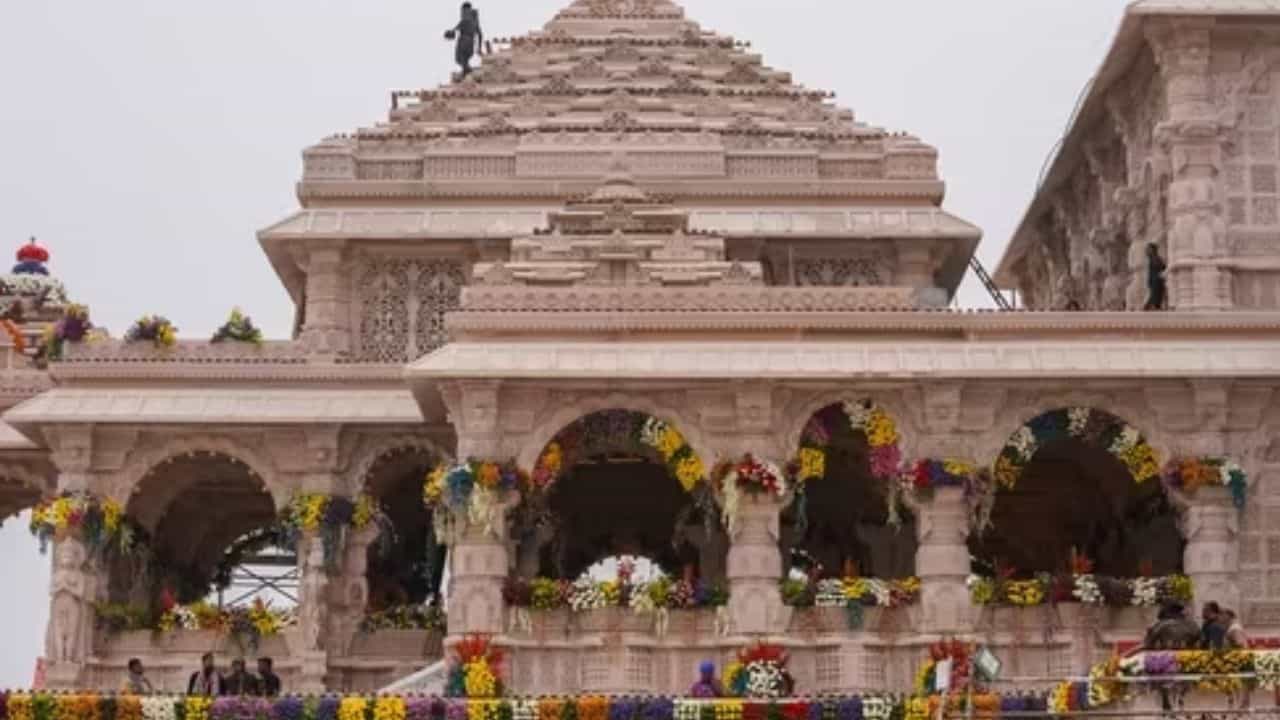 Free Hospital Facility at Ayodhya: অযোধ্যায় রাম দর্শনে গিয়ে মিলবে বিনামূল্যে চিকিৎসা পরিষেবা Free Hospital Facility at Ayodhya: অযোধ্যায় রাম দর্শনে গিয়ে মিলবে বিনামূল্যে চিকিৎসা পরিষেবা