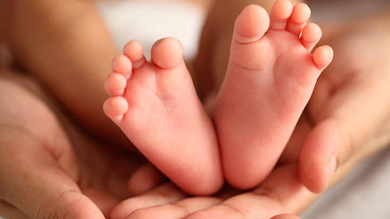 Bangladesh News: বিয়ের ৮ বছর পর একসঙ্গে ৫ সন্তানের জন্ম দিলেন তরুণী