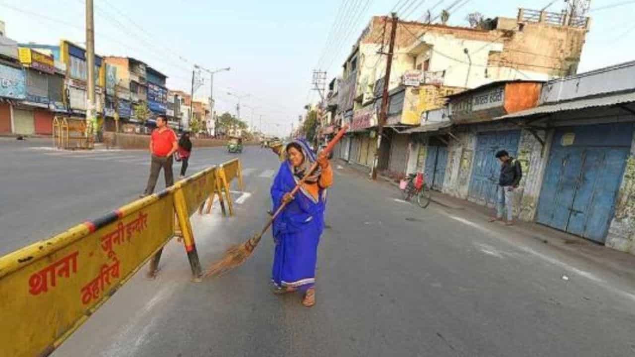 Cleanest city: দেশের স্বচ্ছতম শহরের তকমা পেল এই দুই শহর Cleanest city: দেশের স্বচ্ছতম শহরের তকমা পেল এই দুই শহর