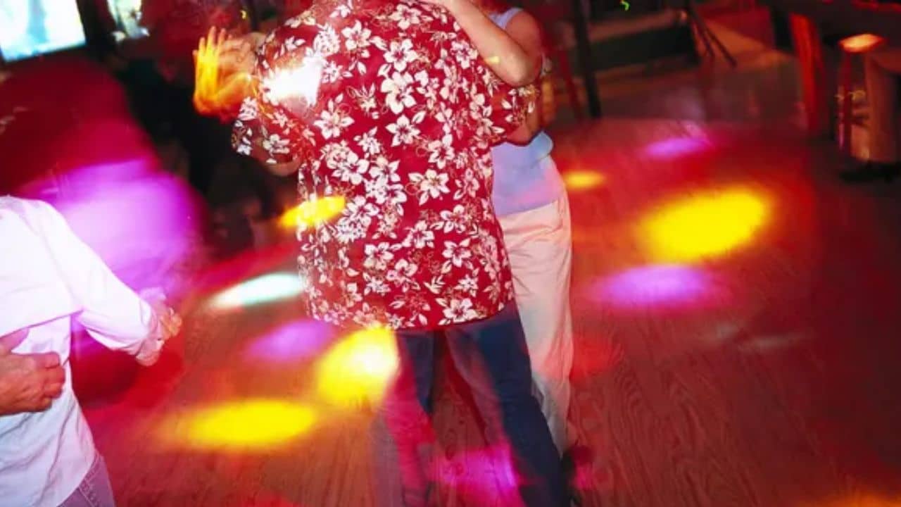 Human Trafficking: জলসায় চটুল নাচ, যৌনতার সুড়সুড়ি; বাড়ি থেকে পালিয়ে দুই নাবালিকা অন্ধকারের গোলকধাঁধায়