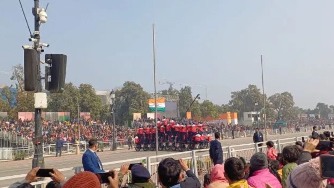 ৭৫ তম সাধারণতন্ত্র দিবস উপলক্ষে এবছর কুচকাওয়াজ অনুষ্ঠানেও বিশেষ আয়োজন করা হয়েছে। এবারেই প্রথমবার মহিলাদের তিনটি বাহিনী কুচকাওয়াজে অংশগ্রহণ করবে।