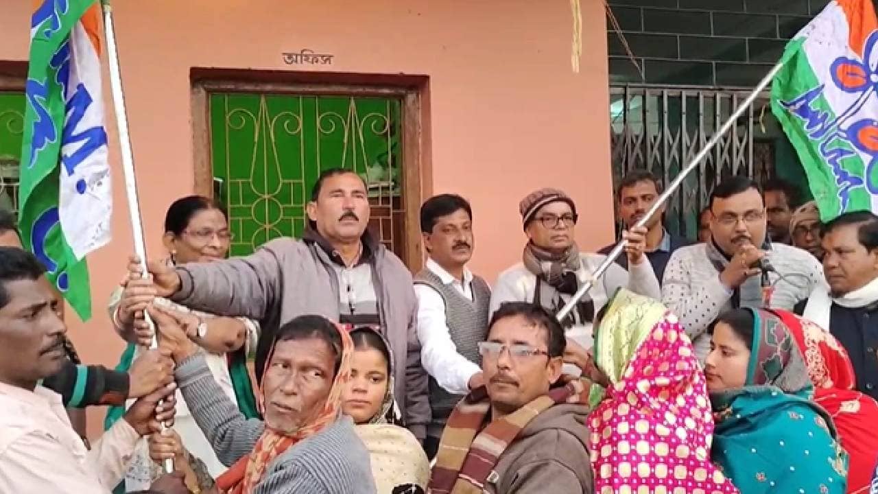 Chandrakona: আম প্রতীকে ভোটে জিতে হয়ে গেলেন ঘাসফুল, তৃণমূলে এল নির্দলরা