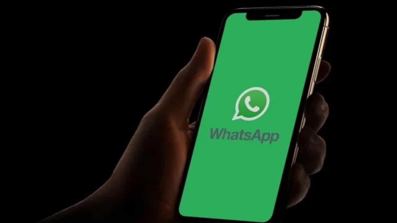 WhatsApp-এ এই গোপন ফিচার এখনও পেয়েছেন? লিক হবে না ব্যক্তিগত চ্যাট WhatsApp-এ এই গোপন ফিচার এখনও পেয়েছেন? লিক হবে না ব্যক্তিগত চ্যাট