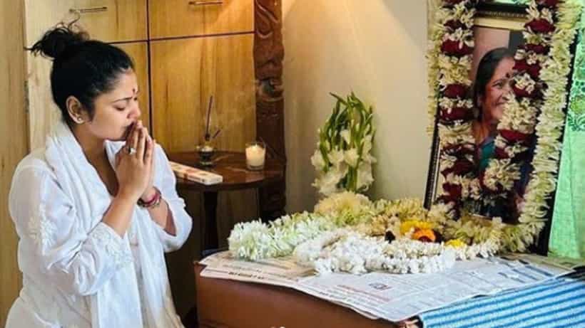 উচ্চমানের মানুষই এমন দিনে দেহ রাখার ভাগ্য পায়, জন্মদিনেই মাকে মুক্তি দিলেন সায়নী