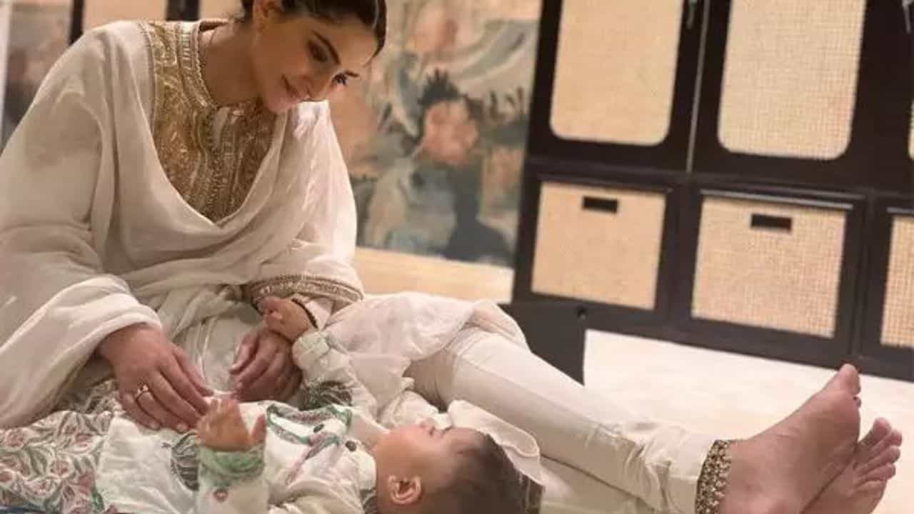 কঠিন ডায়েট এবং এক্সারসাইজ় না করেই কীভাবে ২০ কেজি ওজন কমালেন সোনম, তাঁর এই যাত্রা অনুপ্রেরণার কঠিন ডায়েট এবং এক্সারসাইজ় না করেই কীভাবে ২০ কেজি ওজন কমালেন সোনম, তাঁর এই যাত্রা অনুপ্রেরণার