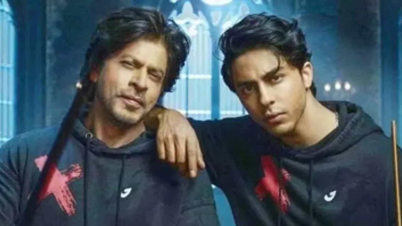 মাদক কাণ্ডে জড়ায় নাম, বছর শেষের পার্টিতে সেই একই 'ভুল' আরিয়ানের? মাদক কাণ্ডে জড়ায় নাম, বছর শেষের পার্টিতে সেই একই 'ভুল' আরিয়ানের?