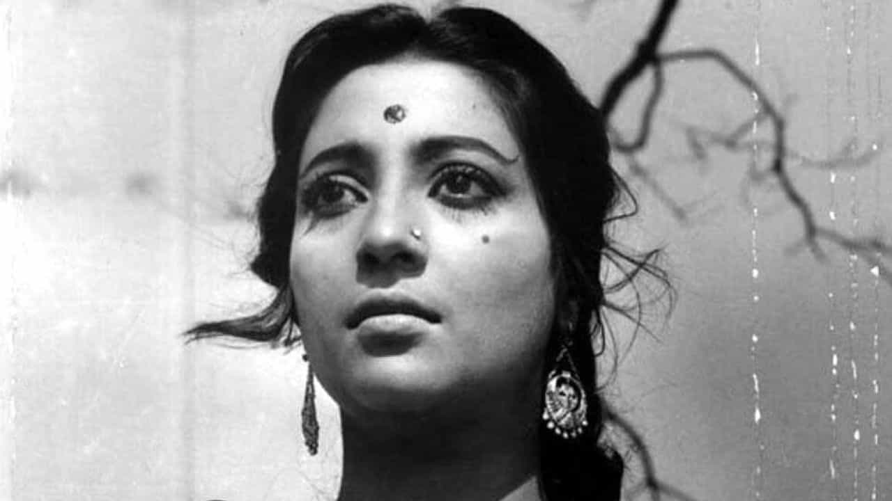 শেষ জীবনে কেমন দেখতে ছিলেন সুচিত্রা সেন? প্রত্যক্ষদর্শীর বয়ানে স্পষ্ট সবটা শেষ জীবনে কেমন দেখতে ছিলেন সুচিত্রা সেন? প্রত্যক্ষদর্শীর বয়ানে স্পষ্ট সবটা