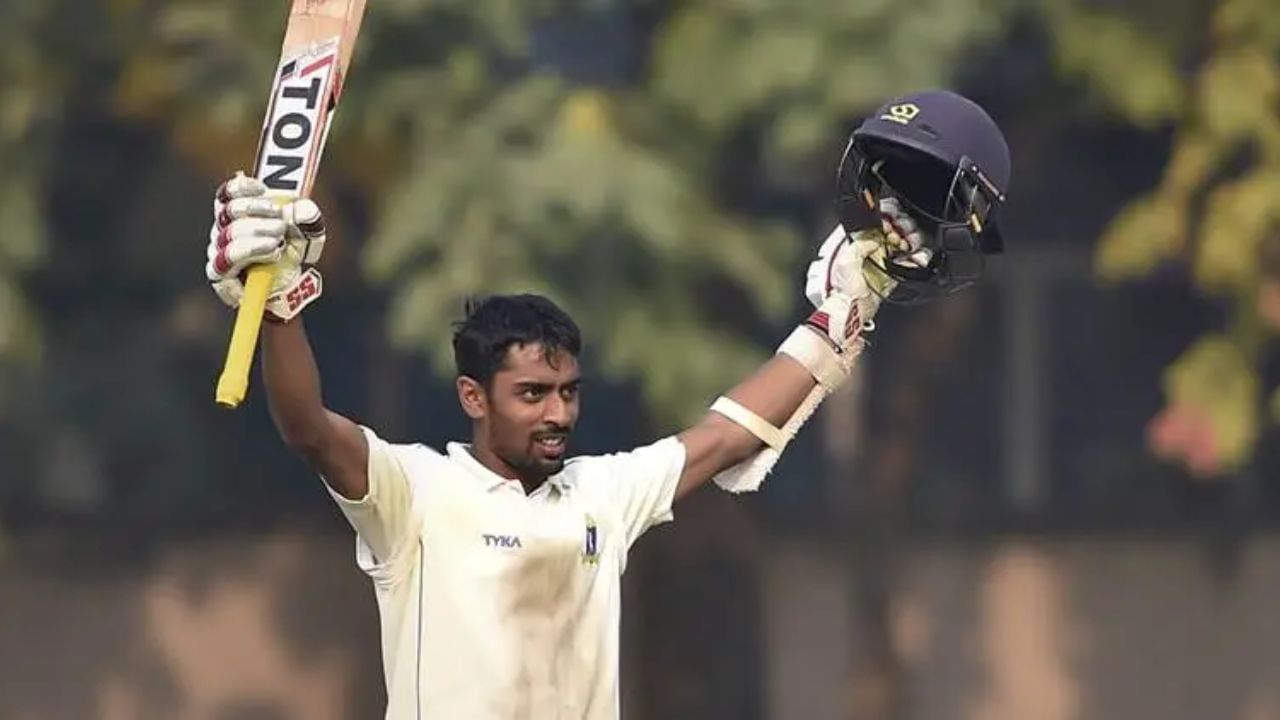 Ranji Trophy: রঞ্জিতে ফের ডাবল সেঞ্চুরি, টেস্ট টিমের দরজা কবে খুলবে অভিমন্যুর?