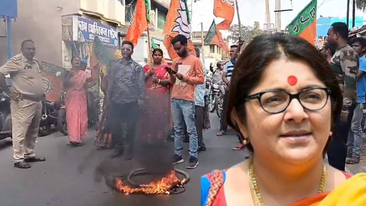 Sandeshkhali: সন্দেশখালি যাওয়ার পথে গ্রেফতার লকেট, সিঙ্গুরে টায়ার জ্বালিয়ে পথ অবরোধে বিজেপি