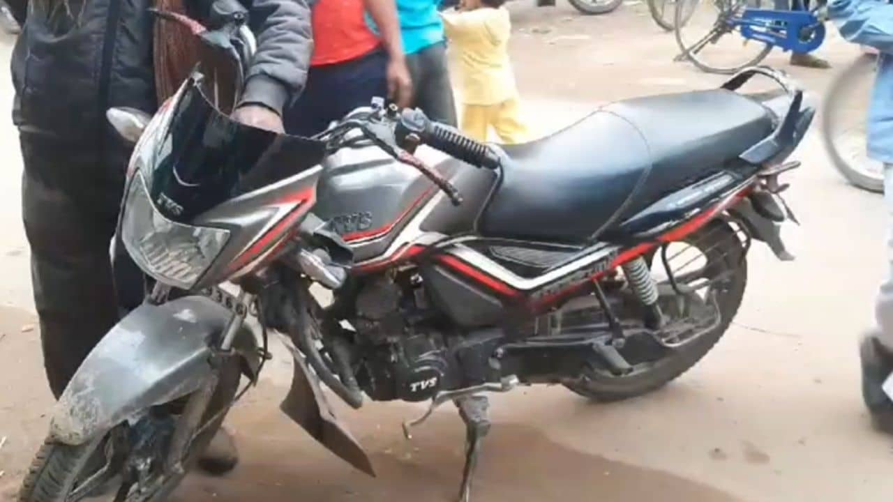 Bankura: বন্ধুদের নিয়ে ড্যাম ঘুরতে গিয়েছিল, পথের মাঝে চলে আসে এক মদ্যপ ব্যক্তি! সরস্বতী পুজোয় মর্মান্তিক পরিণতি কিশোরের