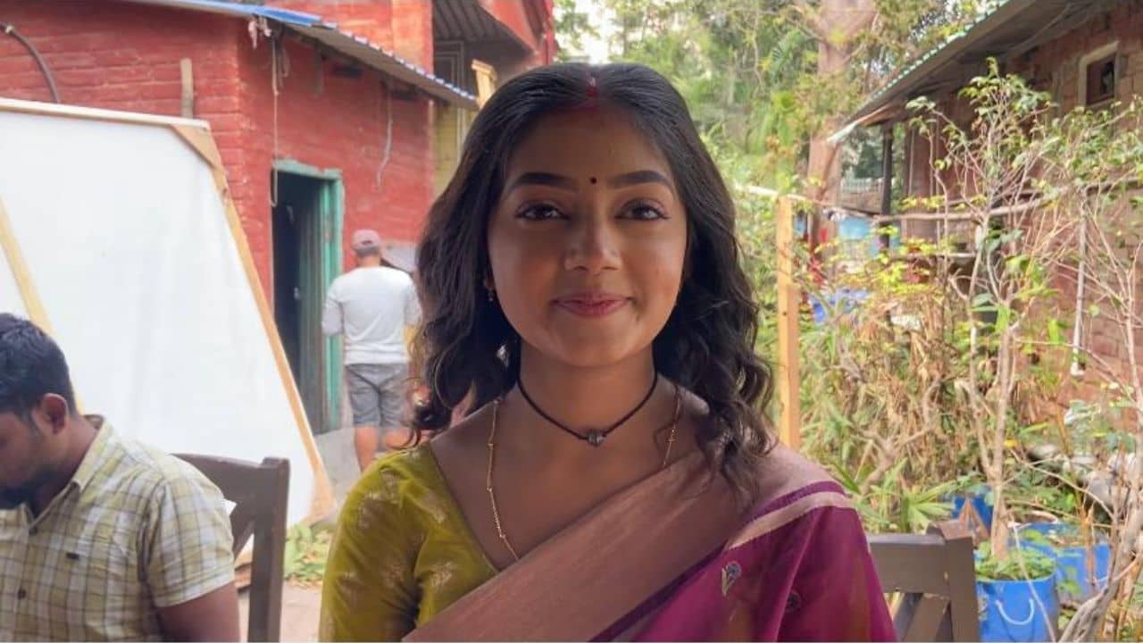 মিষ্টি দিয়ে ডিম তৈরি করতে হয় নায়িকার জন্য, কেন এমন উদ্ভট নিয়ম?