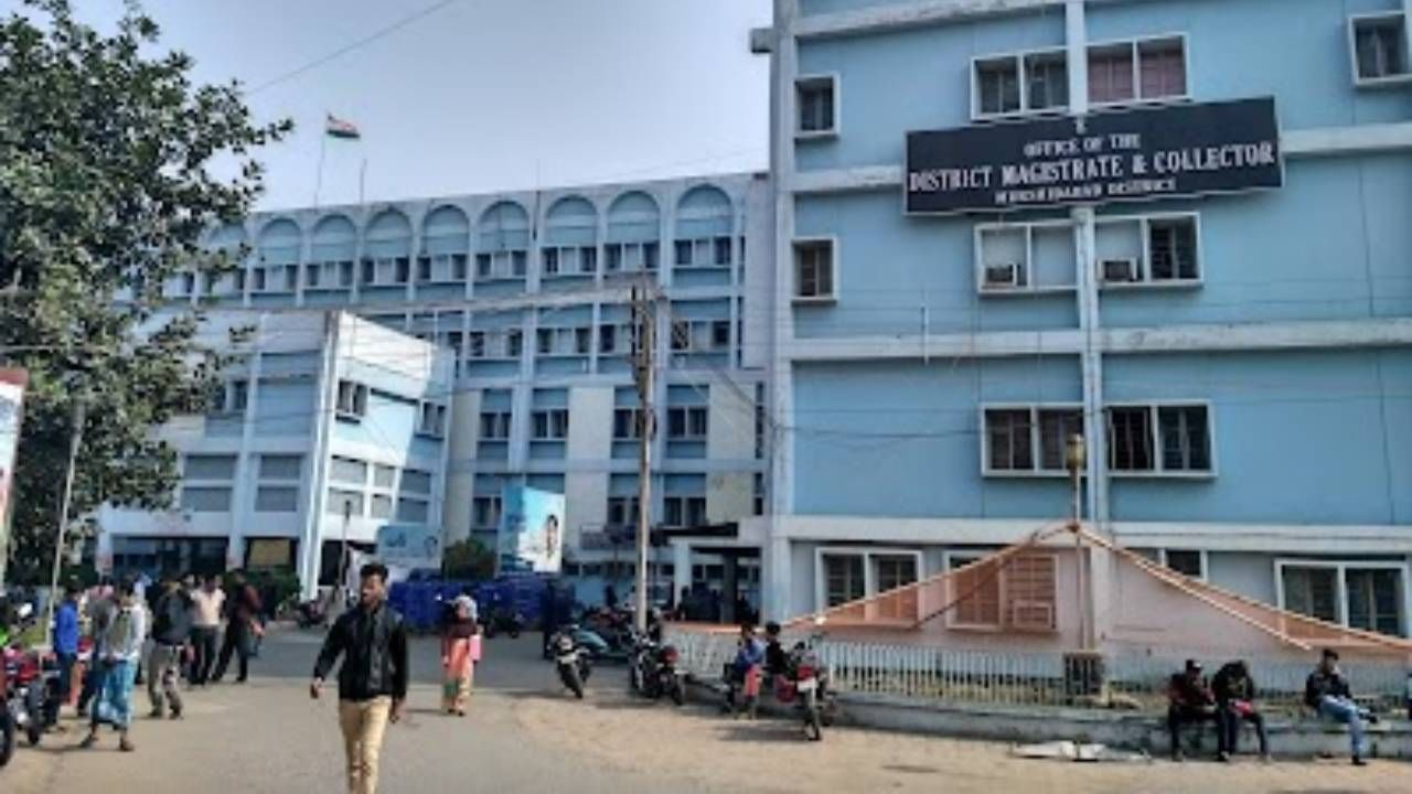 Murshidabad DM Office: মুর্শিদাবাদ জেলাশাসকের অফিসে ৭২ ক্লার্ক নিয়োগ, জেনে নিন ইন্টারভিউয়ের তারিখ