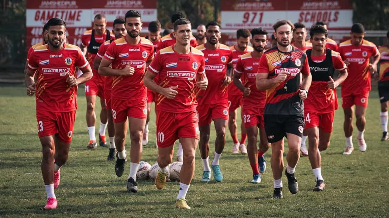 East Bengal: উত্তরে বৈঠক ইস্টবেঙ্গল কর্তাদের, রয়েছে বড় খুশির খবর! East Bengal: উত্তরে বৈঠক ইস্টবেঙ্গল কর্তাদের, রয়েছে বড় খুশির খবর!
