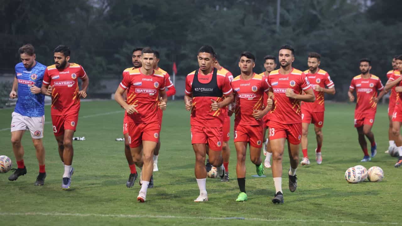 East Bengal: বিনিয়োগের জোয়ার আনতে উত্তরের পথে ইস্টবেঙ্গল কর্তারা! East Bengal: বিনিয়োগের জোয়ার আনতে উত্তরের পথে ইস্টবেঙ্গল কর্তারা!