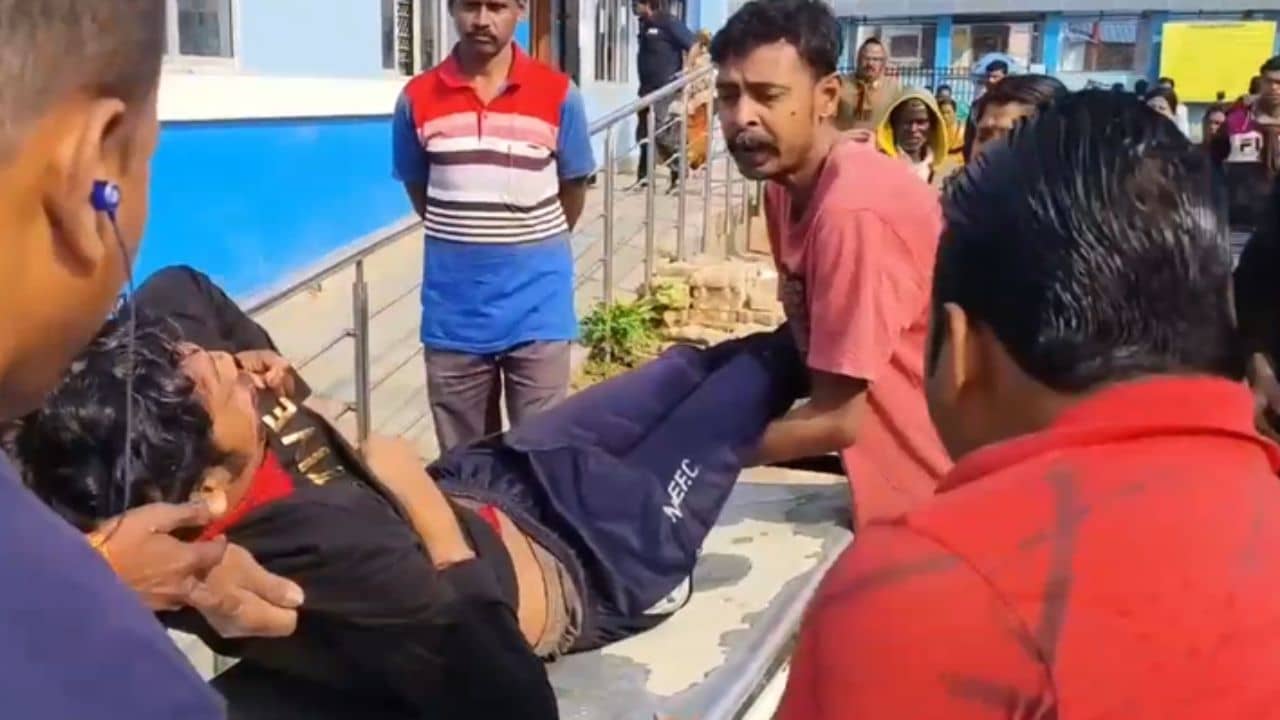 Higher Secondary: থেঁতলে গিয়েছে মাথা-মুখ, হলে পৌঁছানোর আগেই উচ্চ মাধ্যমিক পরীক্ষার্থীর মর্মান্তিক পরিণতি