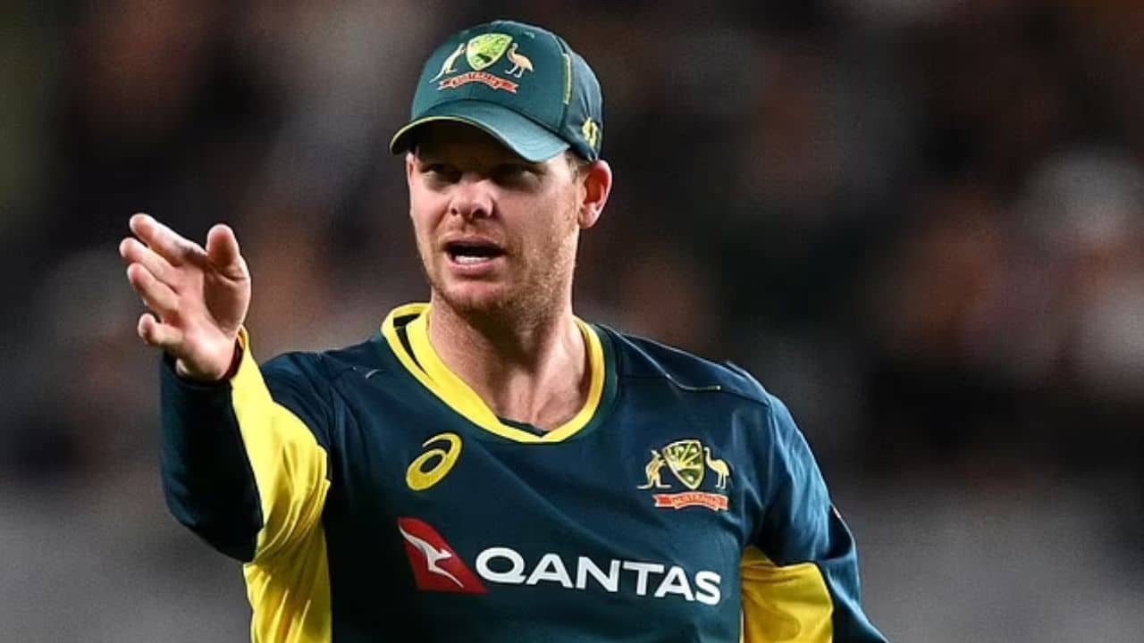 Steve Smith: টাকার জন্য খেলছে... স্মিথকে অস্বস্তিকর প্রশ্নের মুখে ফেলে দিলেন প্রাক্তন ক্রিকেটার