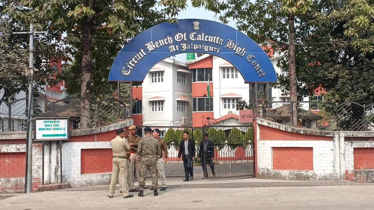 Jalpaiguri: দম্পতির আত্মহত্যাকাণ্ডে আরও চাপে সৈকত, জামিন বাতিলের দাবিতে এবার হাইকোর্টে বিজেপি বিধায়ক