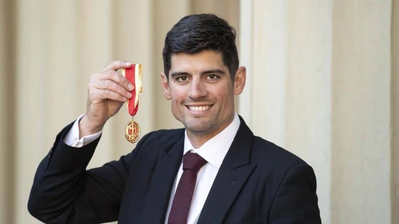 Alastair Cook: একাই ইংল্যান্ড ব্যাটিংকে..., বলছেন প্রাক্তন অধিনায়ক অ্যালেস্টার কুক