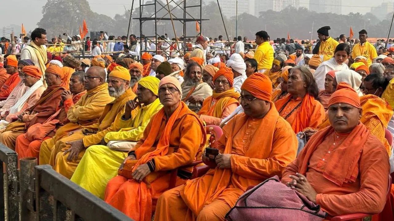 Geeta Chanting: বাংলায় ফের মেগা গীতাপাঠ! ব্রিগেডের পর আরও এক নতুন ইতিহাস রচনার টার্গেট