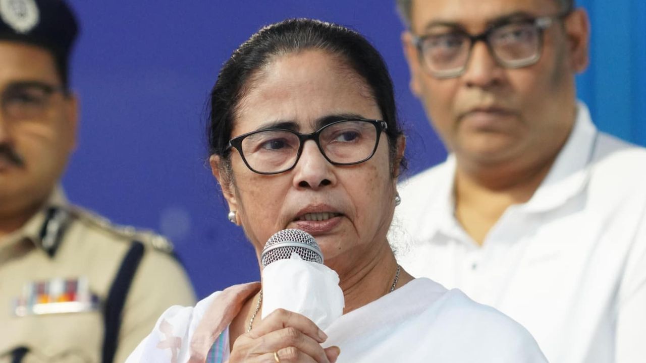 CM Mamata Banerjee: কোনও উদ্বাস্তুকে আমি উদ্বাস্তু করে রাখব না: মমতা