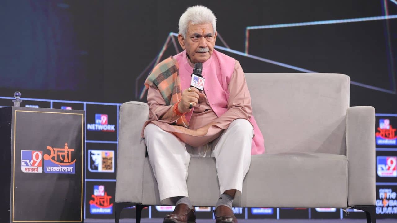 Satta Sammelan: কাশ্মীরে আগে শান্তি কেনা হত, কীভাবে চলত সেই কাজ, বোঝালেন লেফটেন্যান্ট গভর্নর মনোজ সিনহা