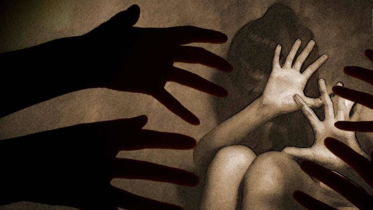 Basirhat: ছোট্ট মেয়ের যৌনাঙ্গ স্পর্শ করার অভিযোগ, প্রতিবাদ করায় ভাইপোর হাতে খুন কাকা