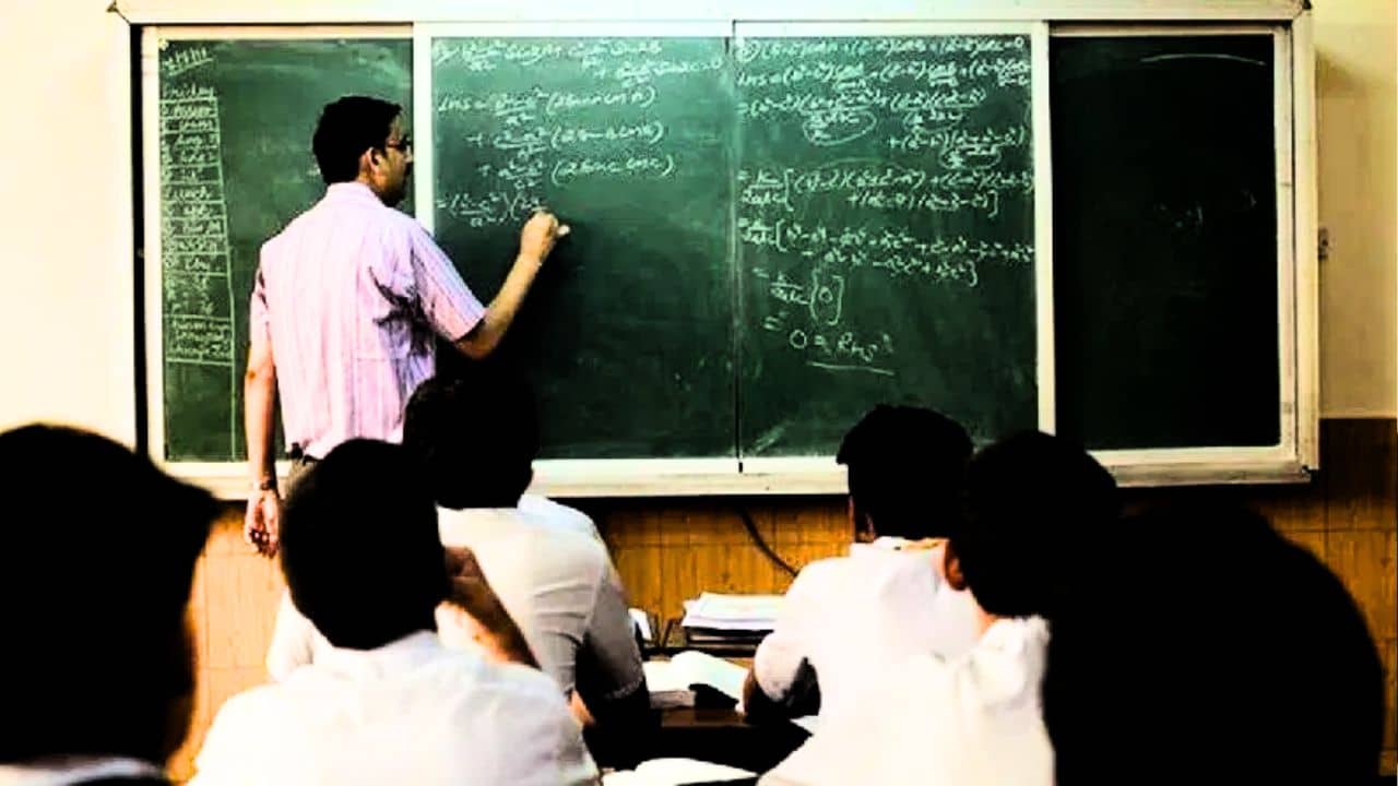 Teacher Recruitment: প্রধান শিক্ষকদের খুঁজে বের করতে হবে বেআইনি বা সন্দেহজনক নিয়োগ!