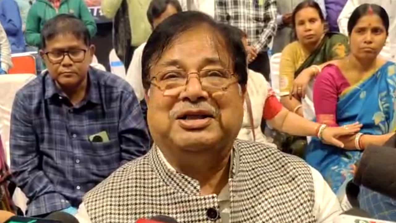 Udayan Guha: পিঠে খাওয়ার শখ শুধু রাত ১২টাতেই হয়, জানতাম না: উদয়ন Udayan Guha: পিঠে খাওয়ার শখ শুধু রাত ১২টাতেই হয়, জানতাম না: উদয়ন
