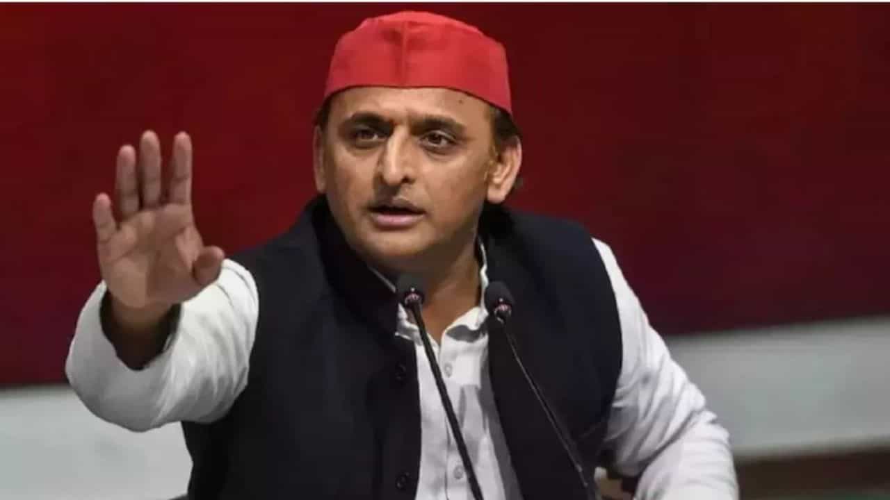 Samajwadi Party: কংগ্রেসকে থোড়াই কেয়ার! মোদীর গড় সহ ৫ আসনে আগেই প্রার্থী ঘোষণা করে দিল সপা Samajwadi Party: কংগ্রেসকে থোড়াই কেয়ার! মোদীর গড় সহ ৫ আসনে আগেই প্রার্থী ঘোষণা করে দিল সপা