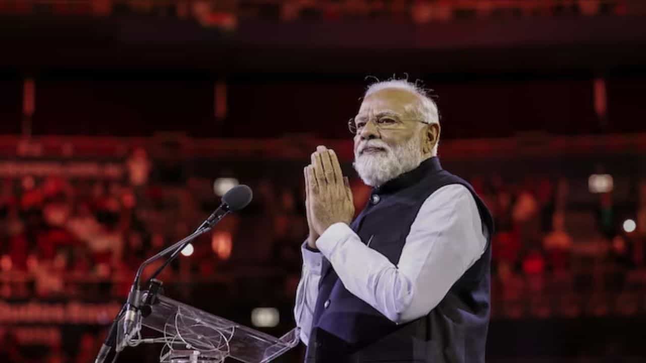PM Narendra Modi: প্রধানমন্ত্রী মোদীকে হিংসা করেন অস্ট্রেলিয়ার নেতা-মন্ত্রীরা! সংসদেই ফাঁস গোপন কথা PM Narendra Modi: প্রধানমন্ত্রী মোদীকে হিংসা করেন অস্ট্রেলিয়ার নেতা-মন্ত্রীরা! সংসদেই ফাঁস গোপন কথা