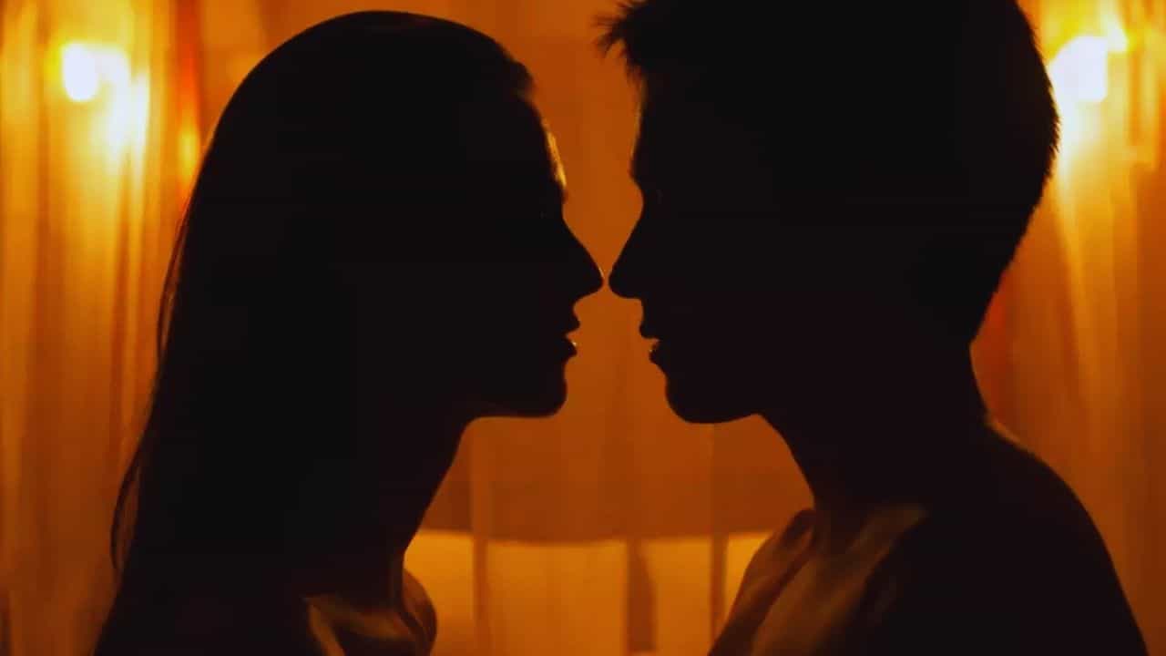 Physical Relation: ছেলের বয়সী দুই কিশোরের সঙ্গে উদ্দাম যৌনতা! বসে দেখল তৃতীয়জন Physical Relation: ছেলের বয়সী দুই কিশোরের সঙ্গে উদ্দাম যৌনতা! বসে দেখল তৃতীয়জন