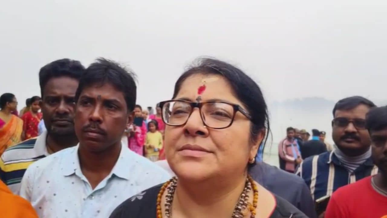 Polba: পুলিশ আড়াল করার চেষ্টা করছে,  পোলবায় বৃদ্ধা খুনে লকেটের থানা ঘেরাও